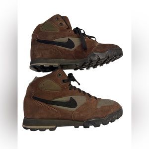 Vintage Nike hiking boots